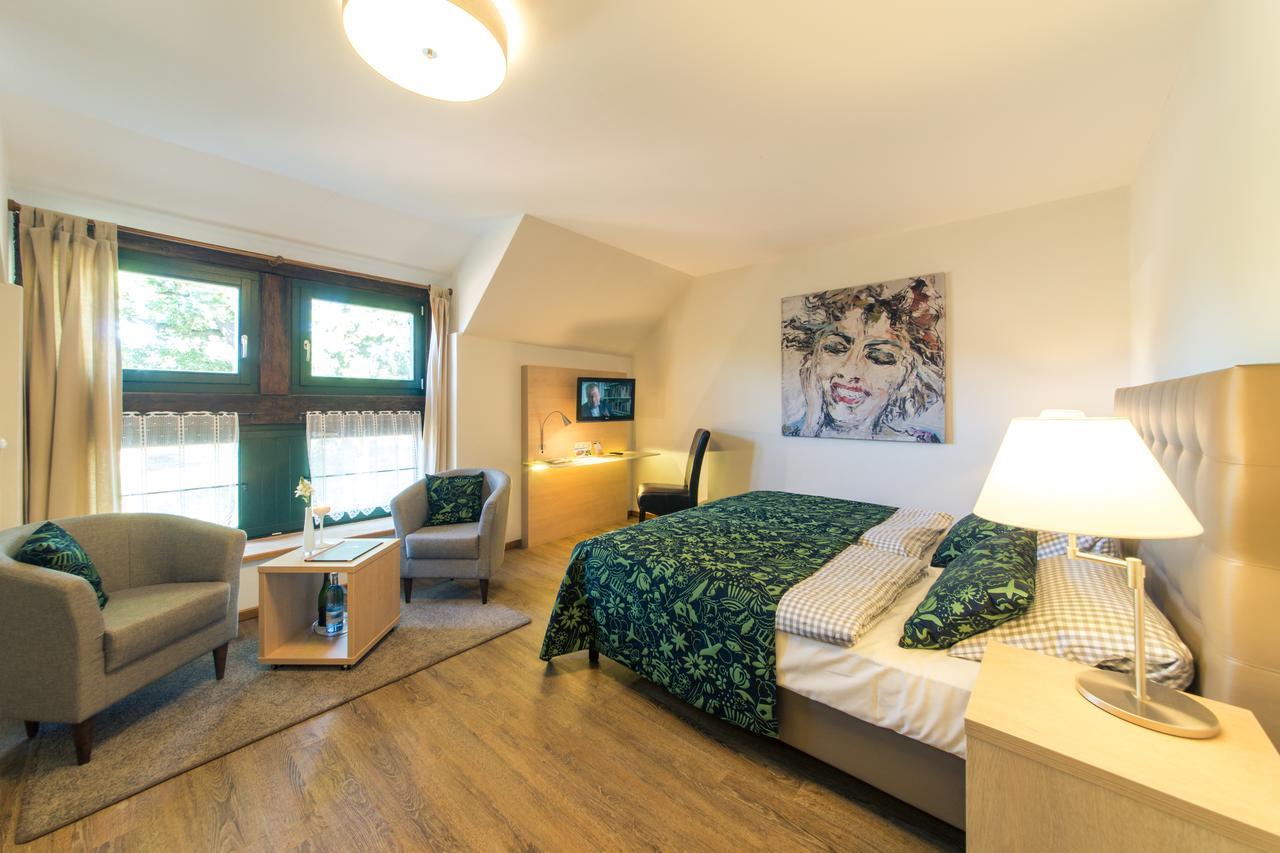 Alter Hof Am Elbdeich Hotell Unbesandten Eksteriør bilde